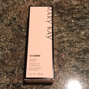 Mary Kay TimeWise Age-Fighting Moisturizer